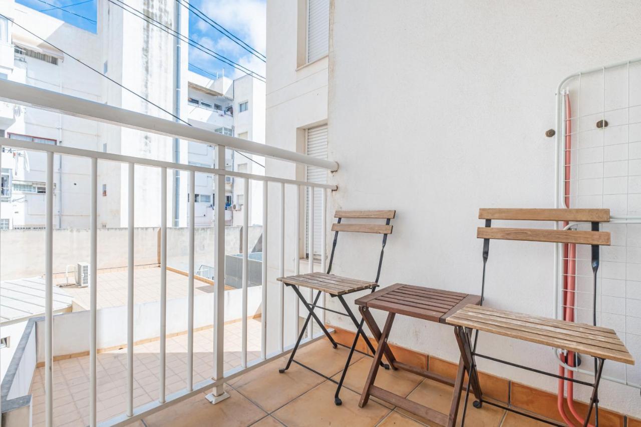Apartamentos La Rosita Old Town Бенідорм Екстер'єр фото